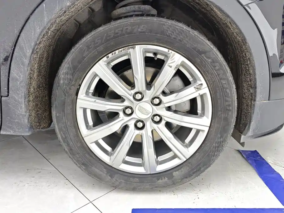 Cadillac XT4 2021