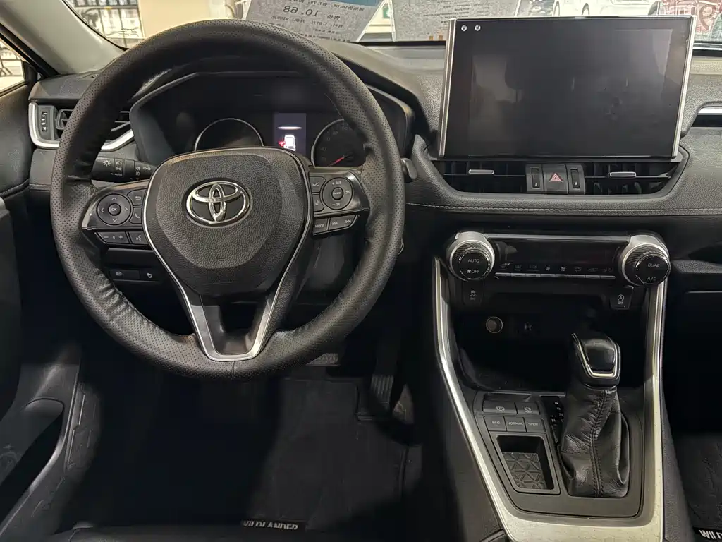 Toyota Wildlander 2021 — фото 12
