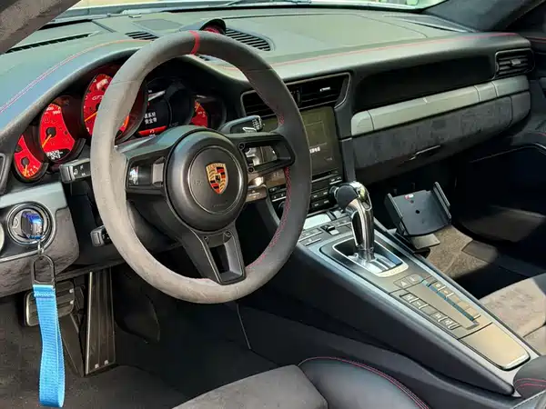 Porsche 911 2019