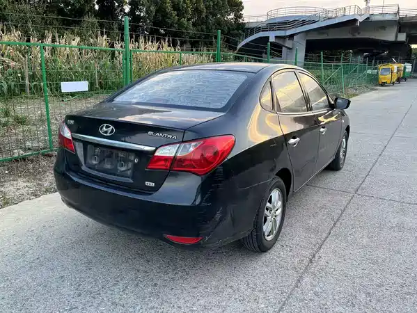 Hyundai Yuedong 2013
