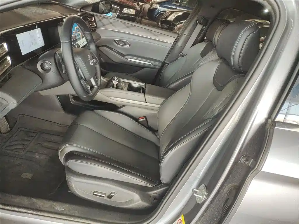 BYD Qin L 2025 — фото 15