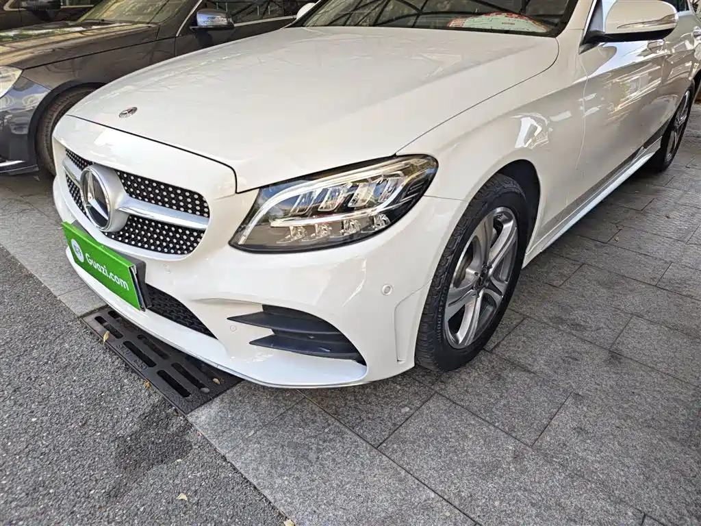 Mercedes-Benz C-Class 2019 — фото 15