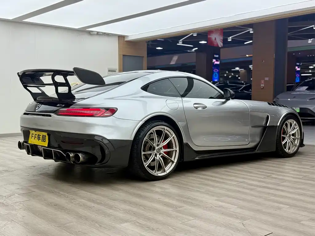 Mercedes-Benz AMG GT 2016 — фото 11