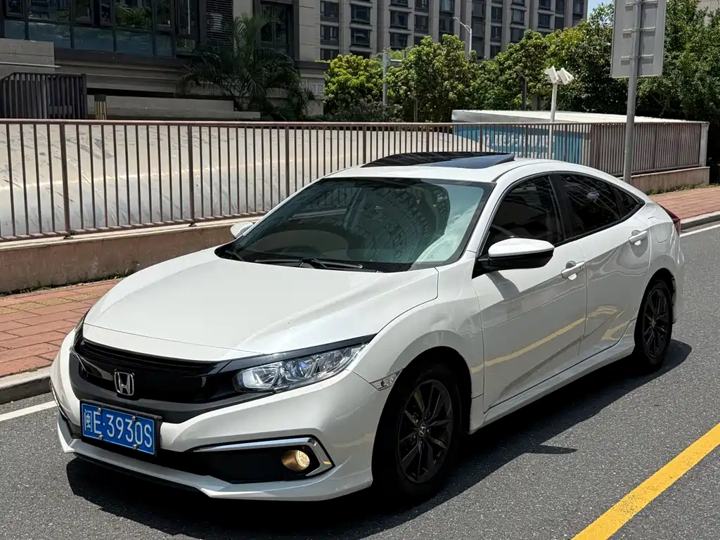 Honda Civic 2020 — фото 11