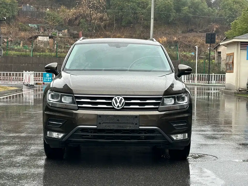 Volkswagen Tiguan L 2018 — фото 2