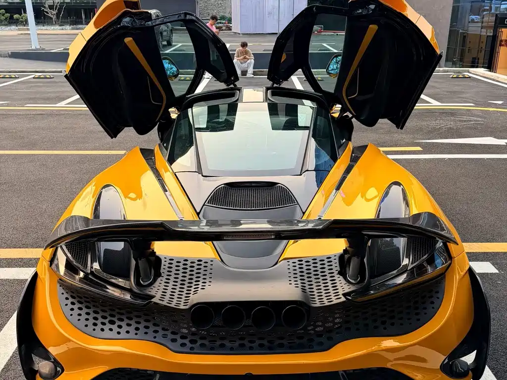 McLaren 720S 2020 — фото 3