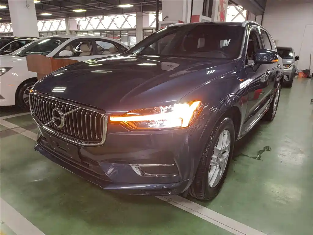 Volvo XC60 2021 — фото 2