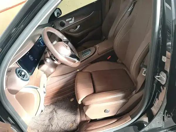 Mercedes-Benz E-Class 2023