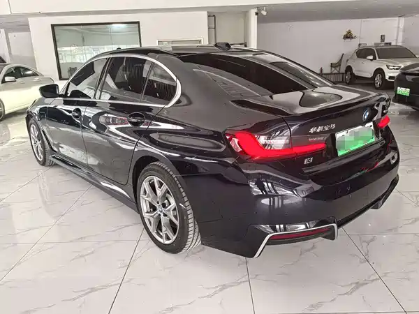 BMW i3 2024
