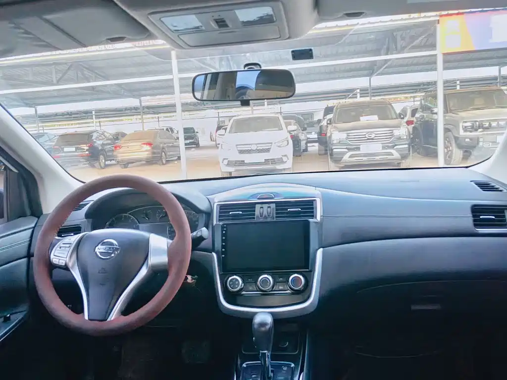 Nissan Tiida 2021