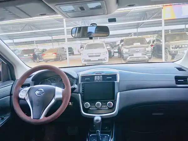 Nissan Tiida 2021