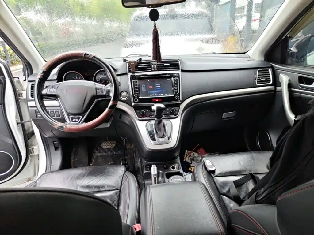 Haval H6 2015 — фото 14