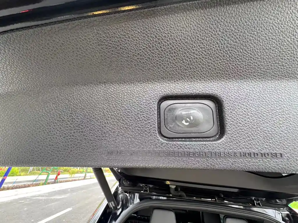 Ford Explorer 2015 — фото 19