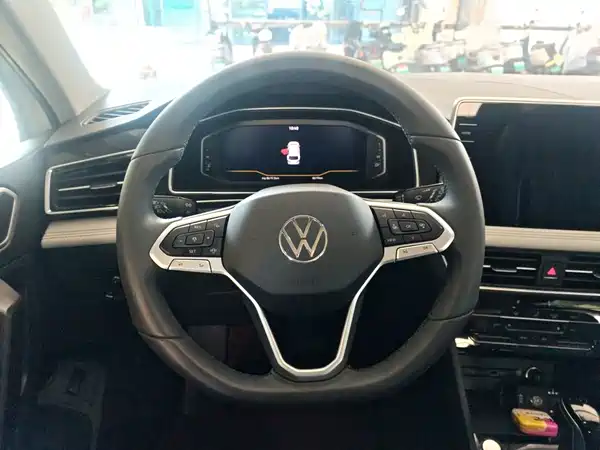 Volkswagen Tiguan L 2024