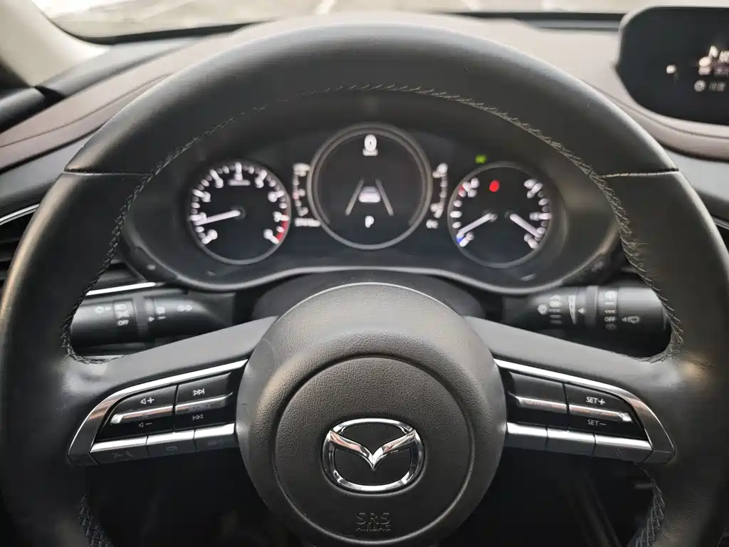 Mazda CX-30 2022 — фото 24
