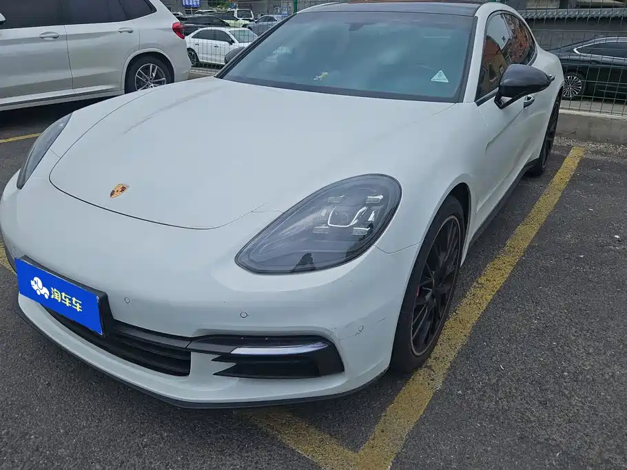 Porsche Panamera 2019
