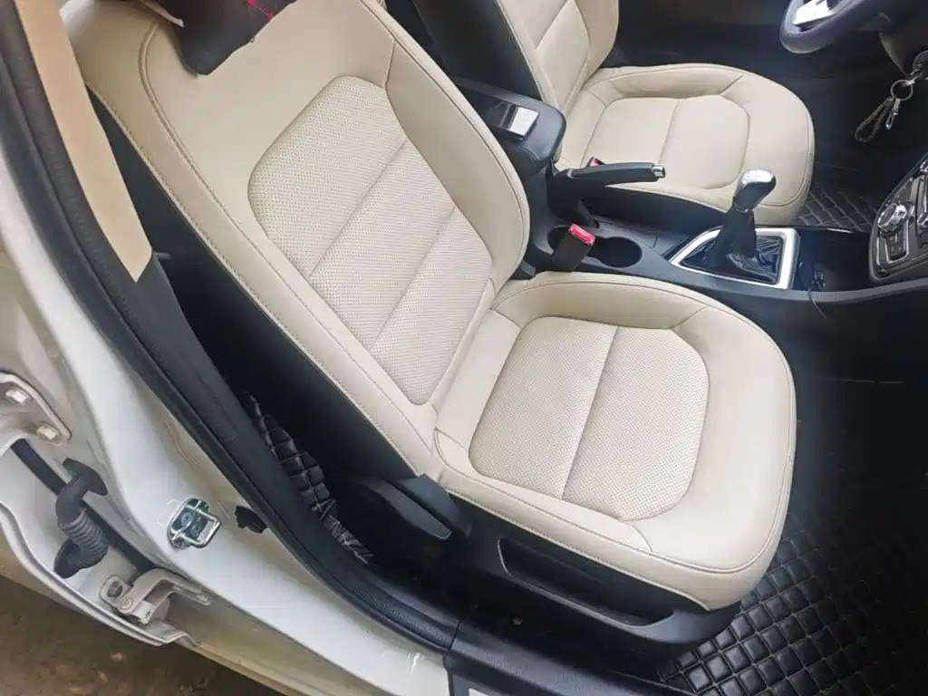 Changan Yuexiang V7 2018 — фото 25