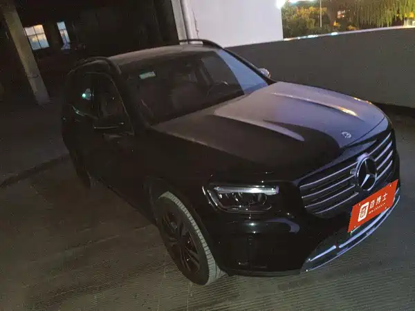 Mercedes-Benz GLB 2023