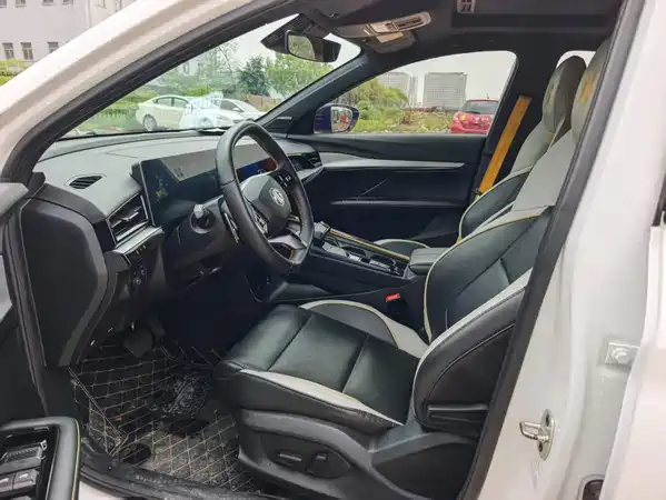 MG MG5 Scorpio 2022