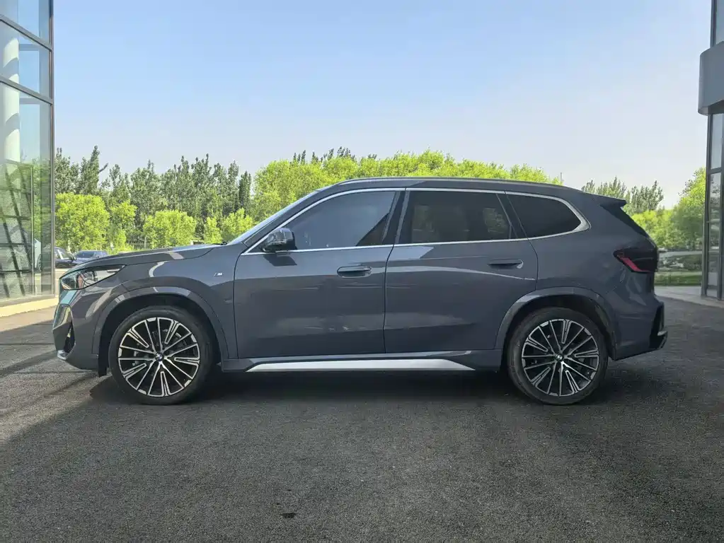 BMW X1 2023
