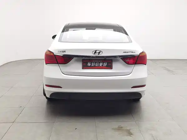 Hyundai Mistra 2015