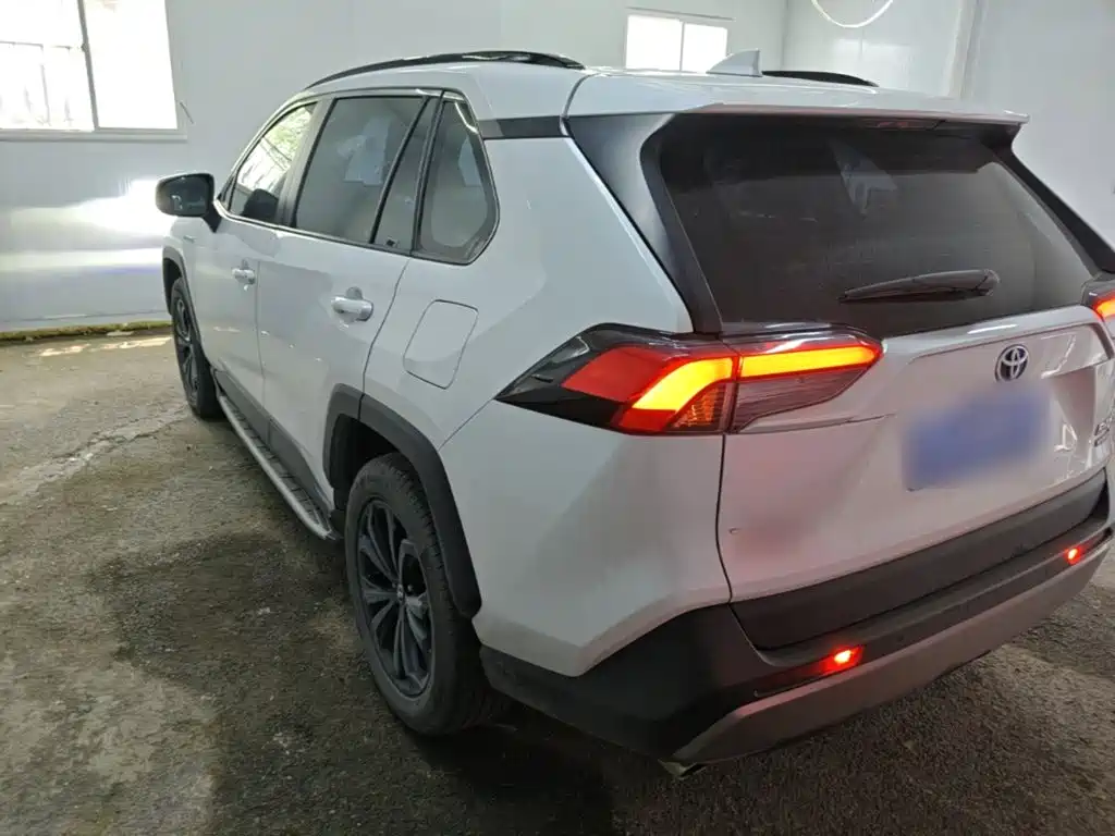 Toyota RAV4 2023