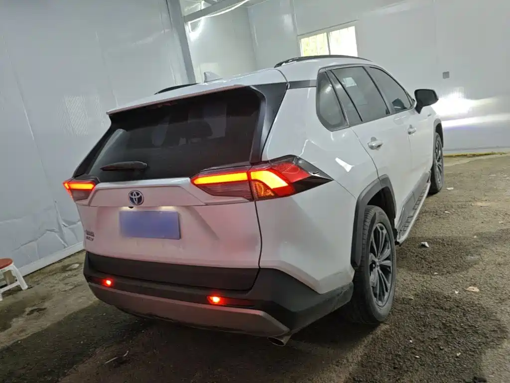 Toyota RAV4 2023