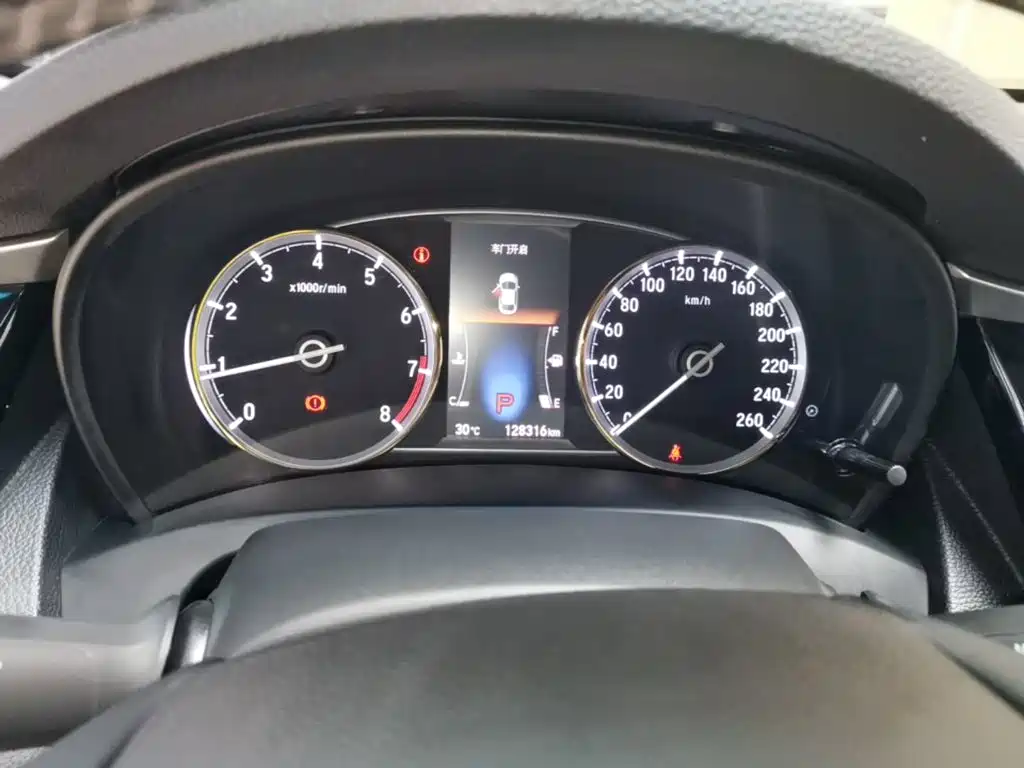 Honda Spirior 2015 — фото 12