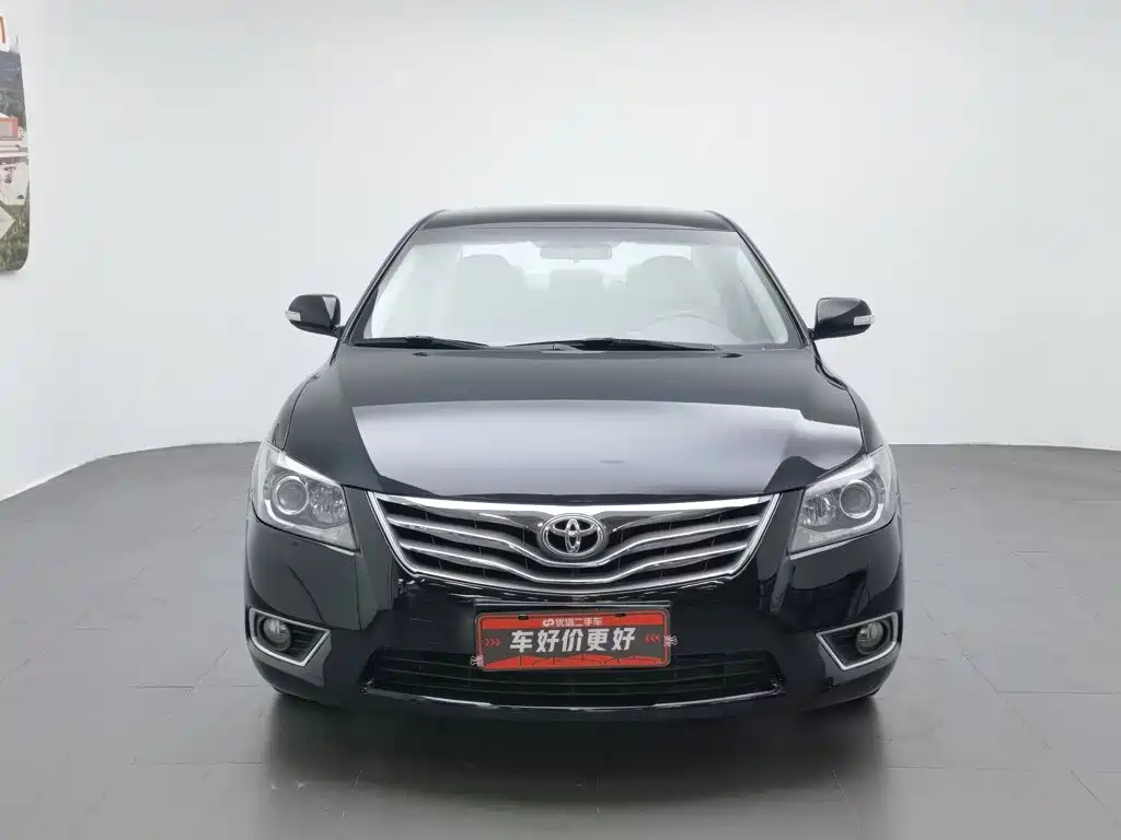 Toyota Camry 2016 — фото 3