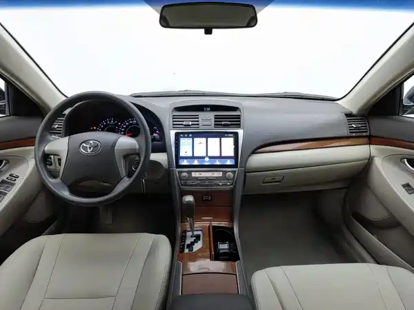 Toyota Camry 2016