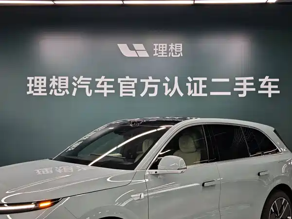 Li Auto L6 2025
