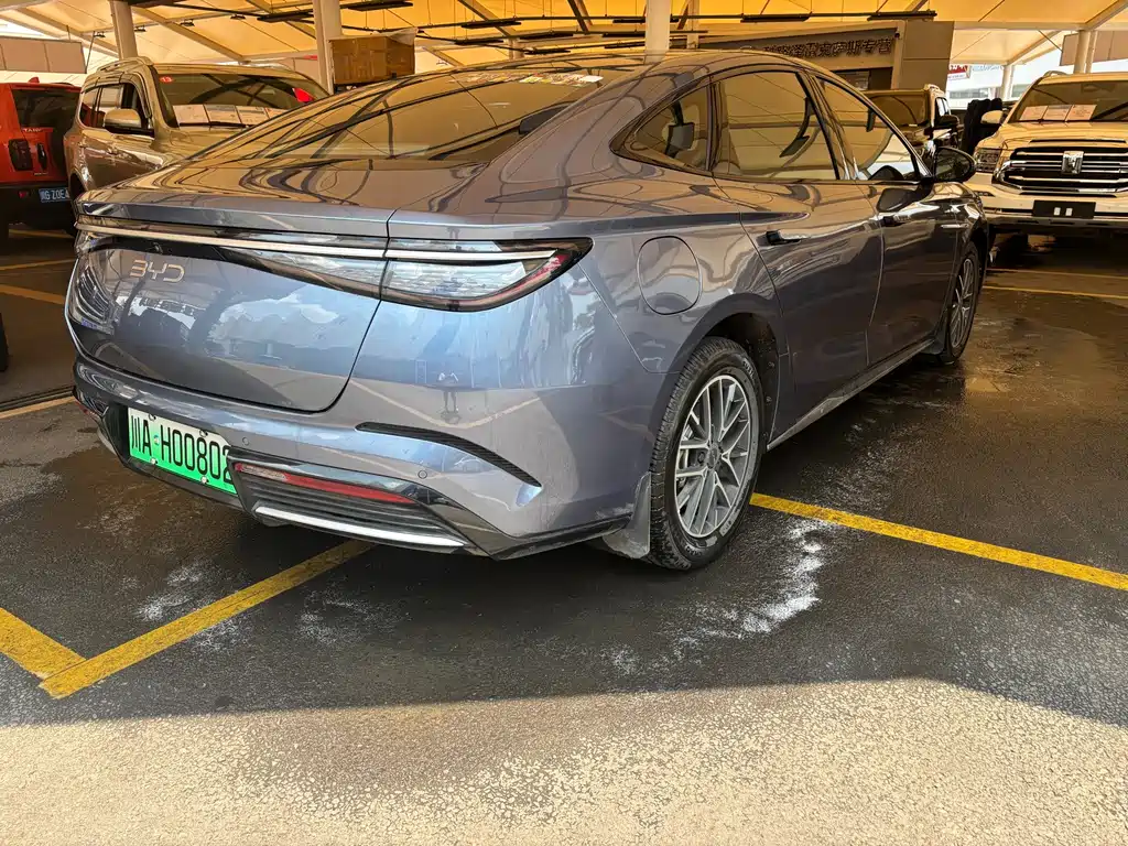 BYD Seal 07 DM-i 2025 — фото 10