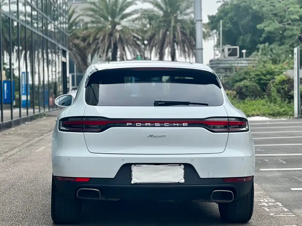 Porsche Macan 2021 — фото 14