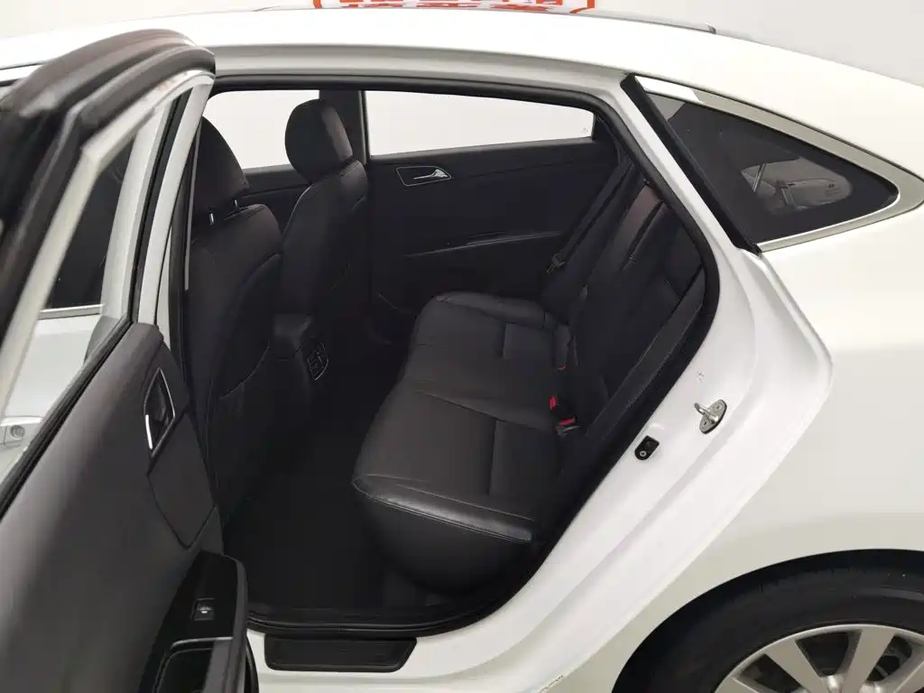 Hyundai Mistra 2015 — фото 15