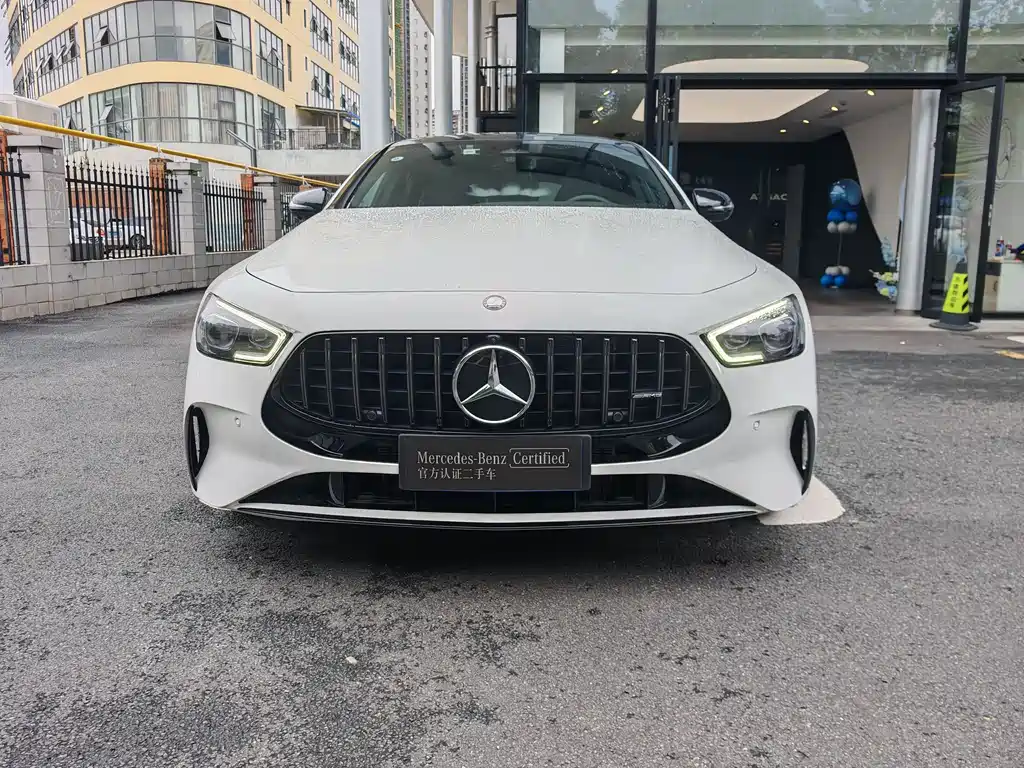 Mercedes-Benz AMG GT 2025 — фото 2