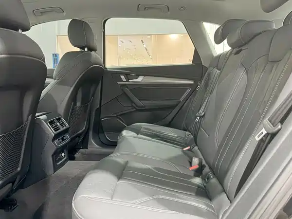 Audi Q5L 2024
