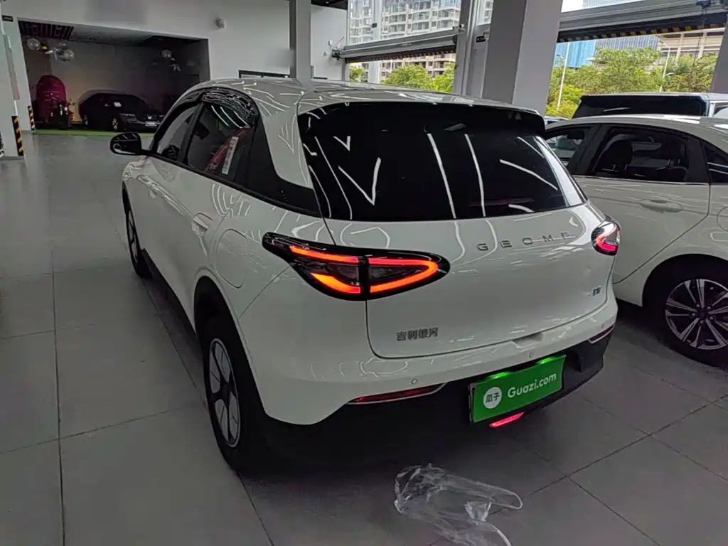 Geely Galaxy Starwish 2025 — фото 23