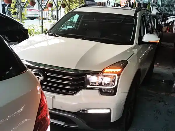 GAC Trumpchi GS8 2017