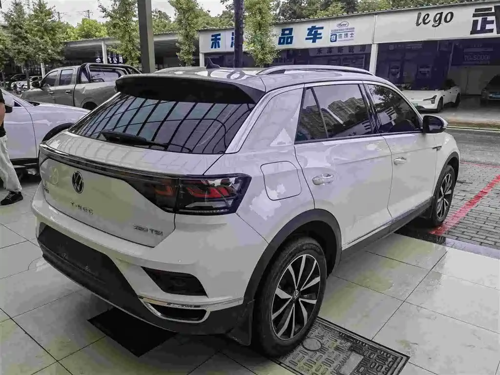 Volkswagen T-Roc 2023