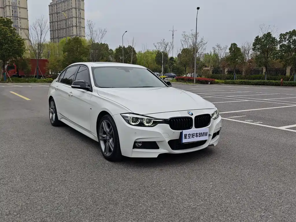 BMW 3 Series 2018 — фото 3