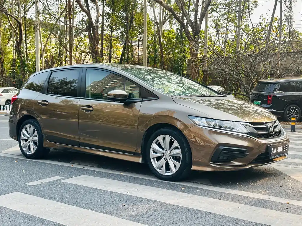 Honda Jade 2017 — фото 3