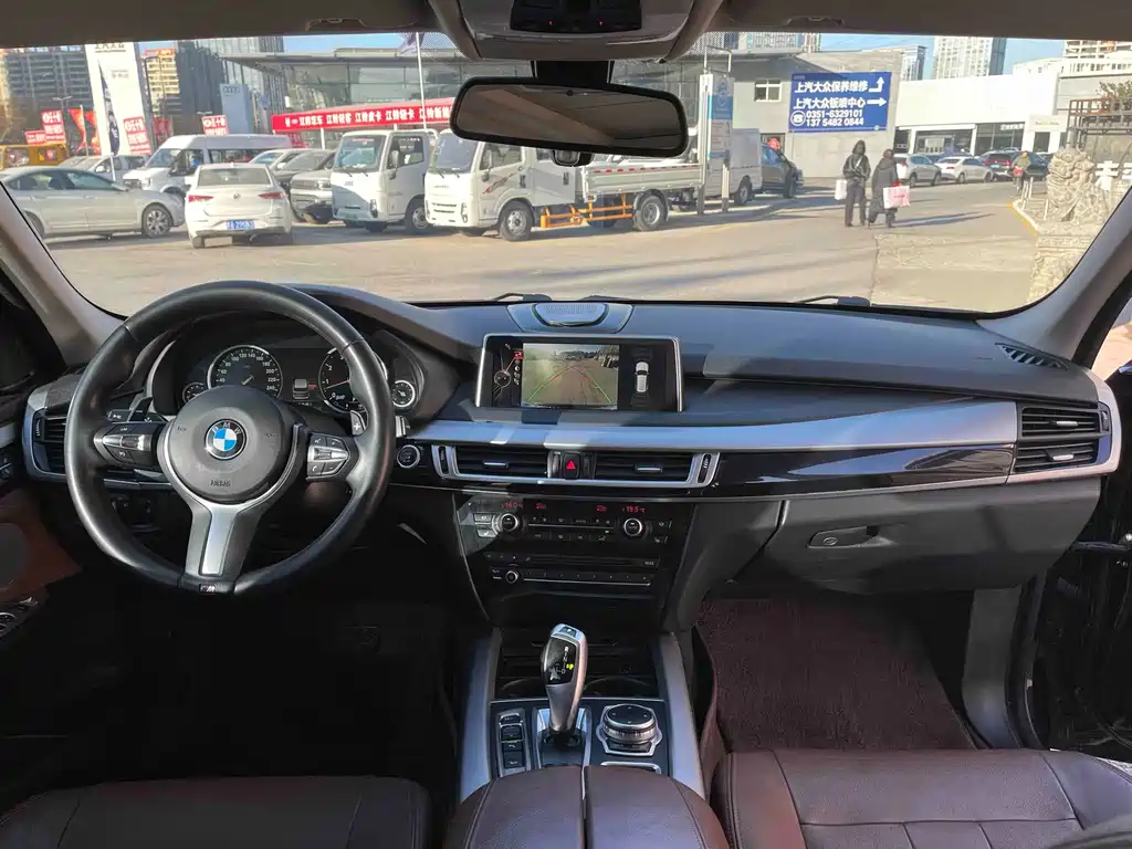 BMW X5 2018 — фото 11