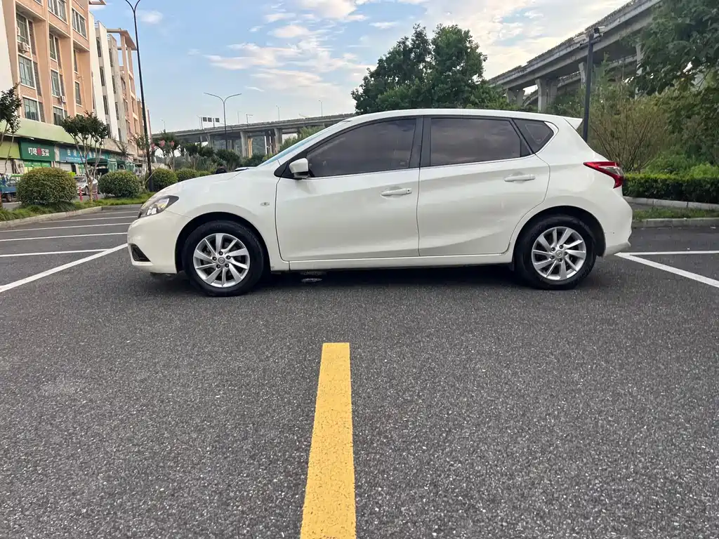 Nissan Tiida 2017