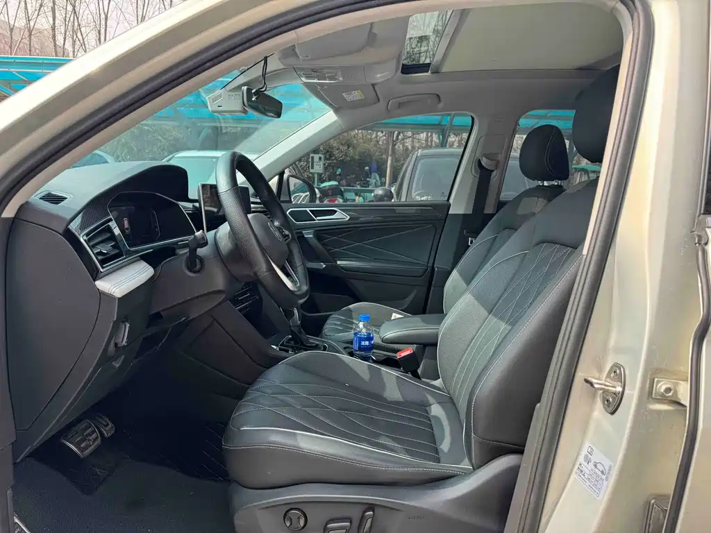 Volkswagen Tiguan L 2022
