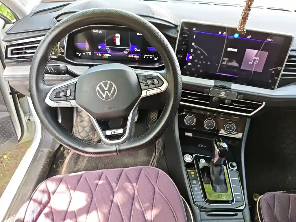Volkswagen Sagitar 2023