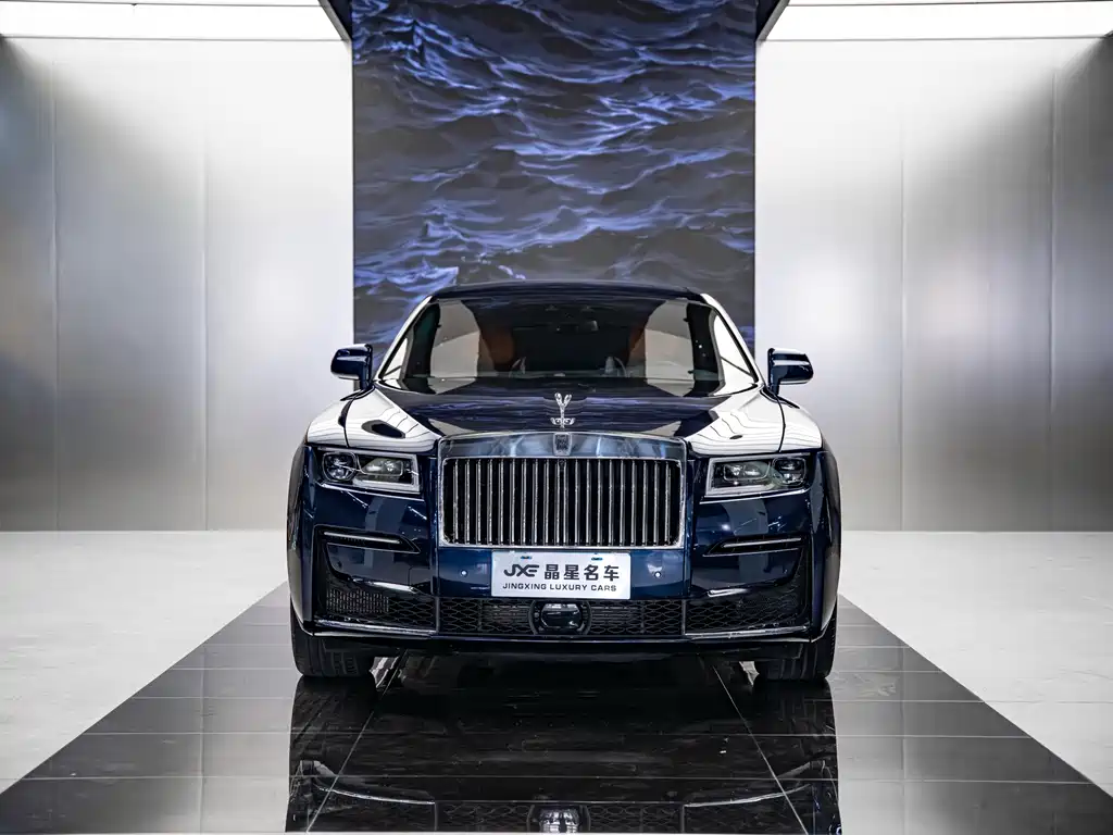 Rolls-Royce Ghost 2023 — фото 2