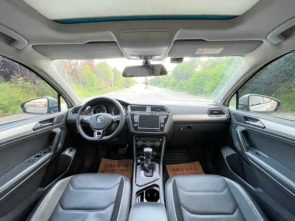 Volkswagen Tiguan L 2017 — фото 12