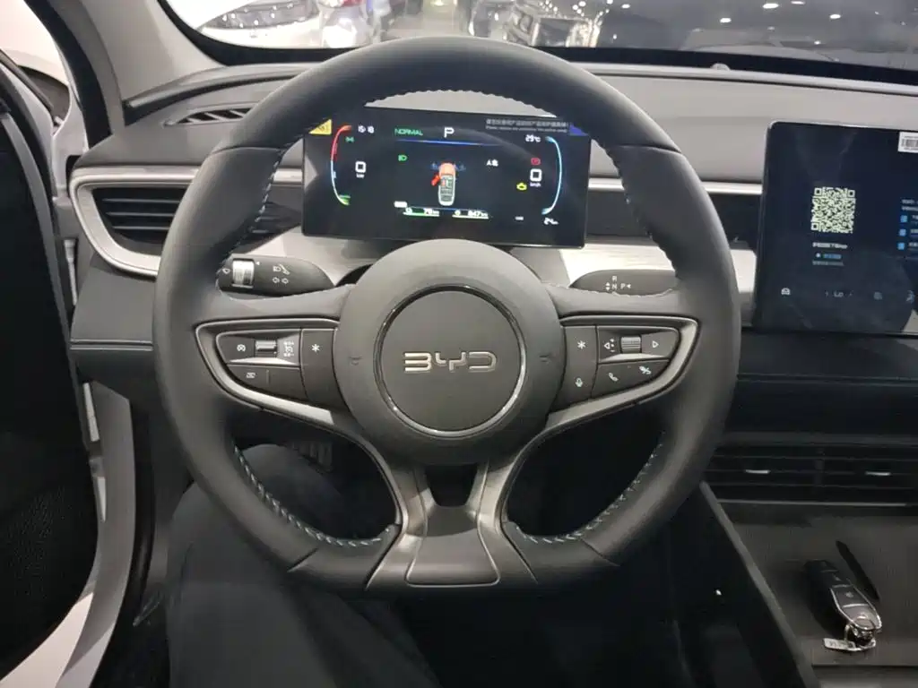 BYD Seal 05 DM-i 2026 — фото 11