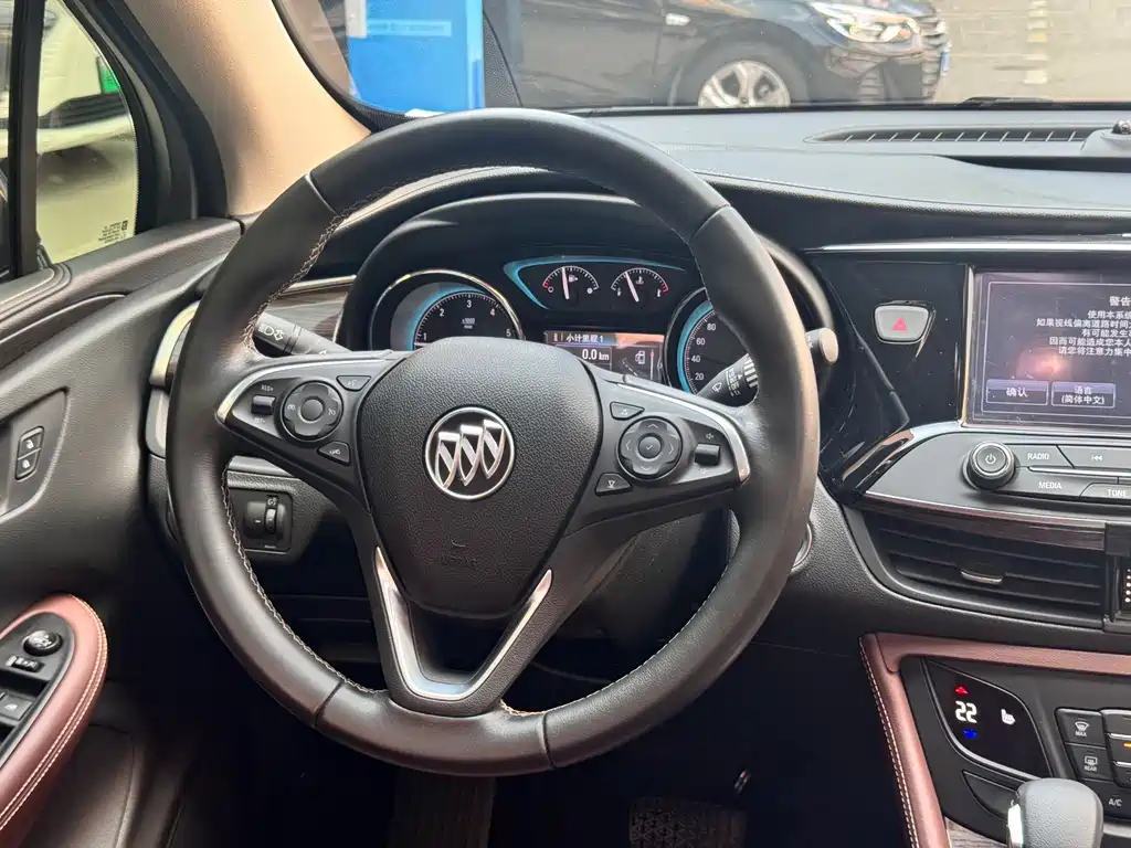 Buick Envision Plus 2017 — фото 7