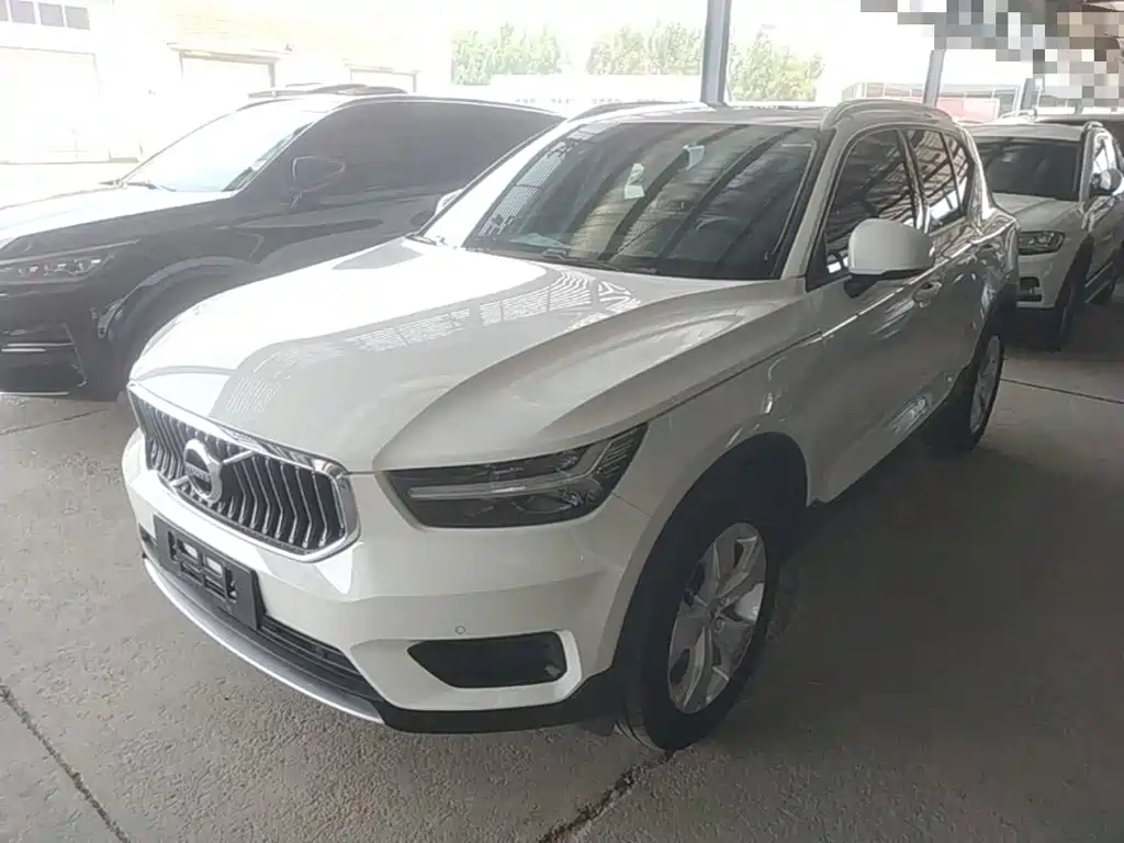 Volvo XC40 2021